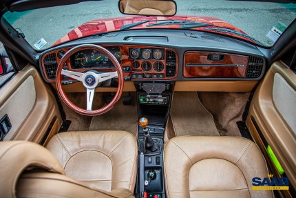 Real walnut wood interior for saab 900 classic Dashboard