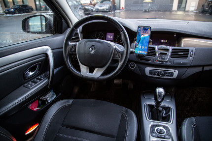 Phone holder for Renault Laguna 3 Home