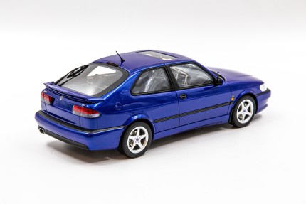 Saab 9-3 viggen model 1:18 in blue saab gifts: books, models...
