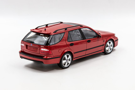 Saab 9-5 Estate Aero model 1:18 in red saab gifts: books, models...