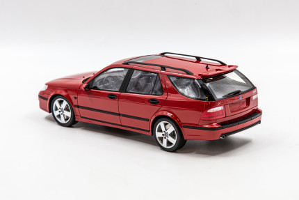 Saab 9-5 Estate Aero model 1:18 in red New PRODUCTS