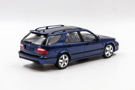 Saab 9-5 Estate Aero model 1:18 dark blue saab gifts: books, models...