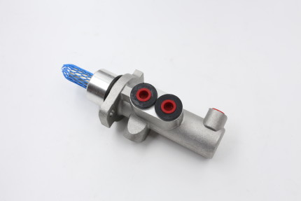 Brake master cylinder Saab 9.3 2001-2003 Brake master cylinder