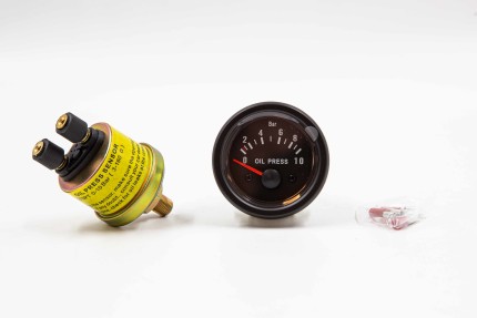 Additional oil pressure gauge Interior Accessories