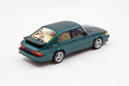 Saab 900 Turbo T16 Airflow model 1:18 in green saab gifts: books, models...