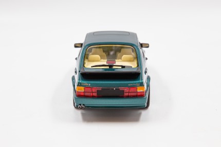 Saab 900 Turbo T16 Airflow model 1:18 in green saab gifts: books, models...