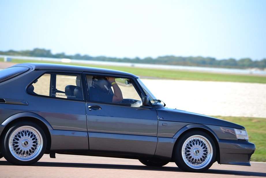 Set of Cross spokes alloy wheels in 17 for saab 900 classic and SAAB