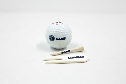 Original Saab Golf Kit from the 80's saab gifts: books, models...